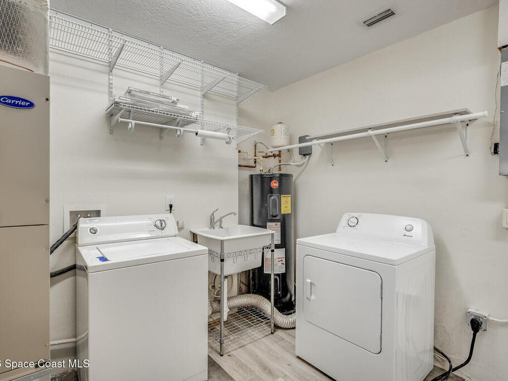 901 S Palm Avenue, Indialantic, FL 32903