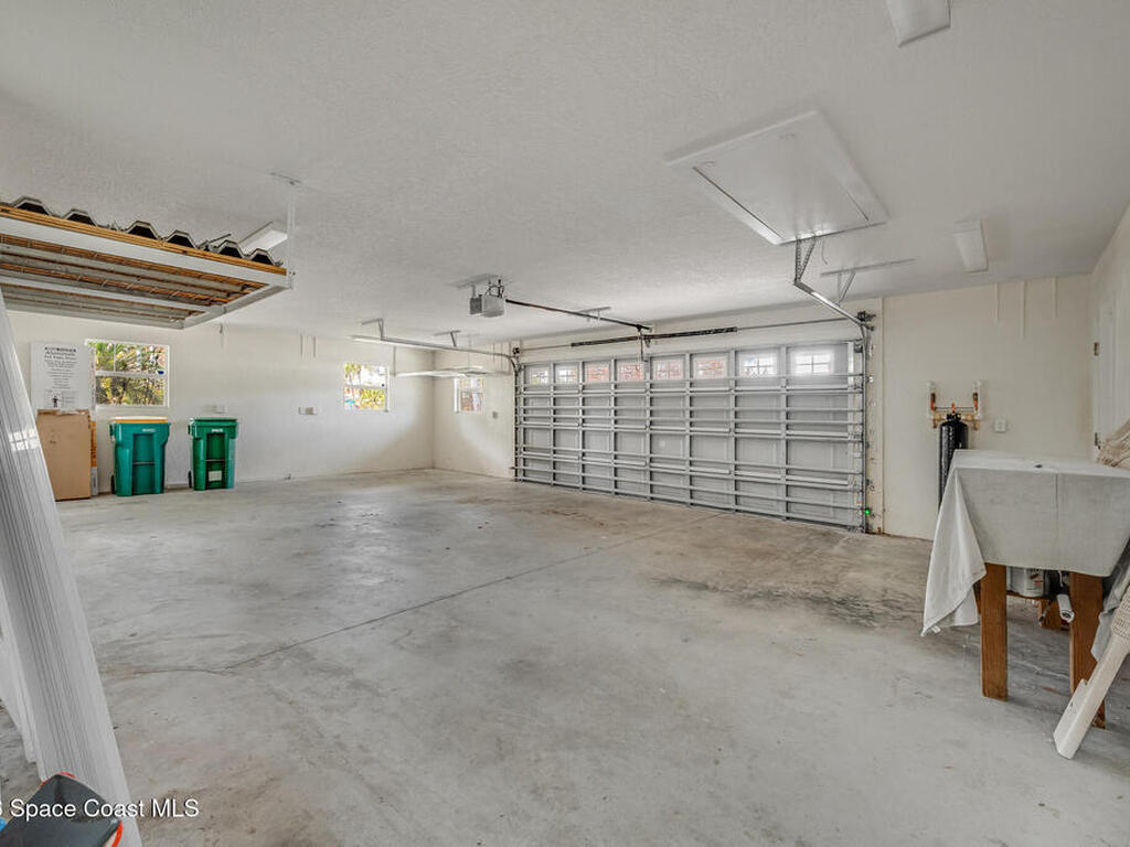 901 S Palm Avenue, Indialantic, FL 32903