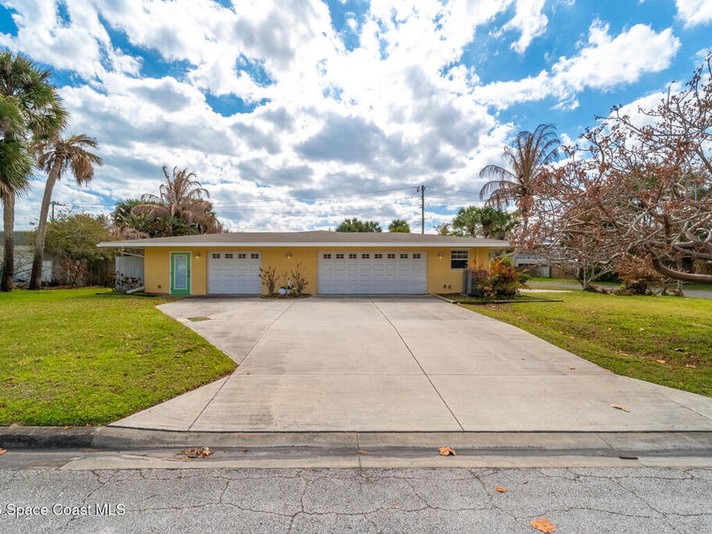 901 S Palm Avenue, Indialantic, FL 32903