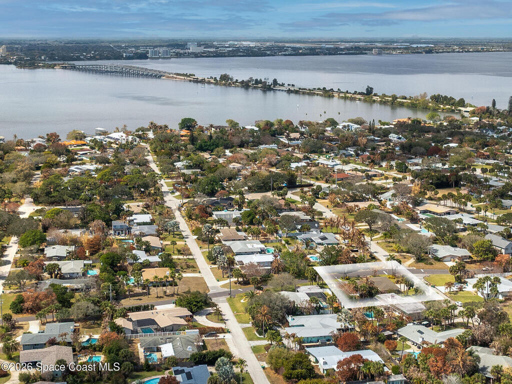 901 S Palm Avenue, Indialantic, FL 32903