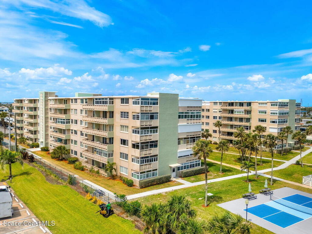 2020 N Atlantic Avenue, Cocoa Beach, FL 32931