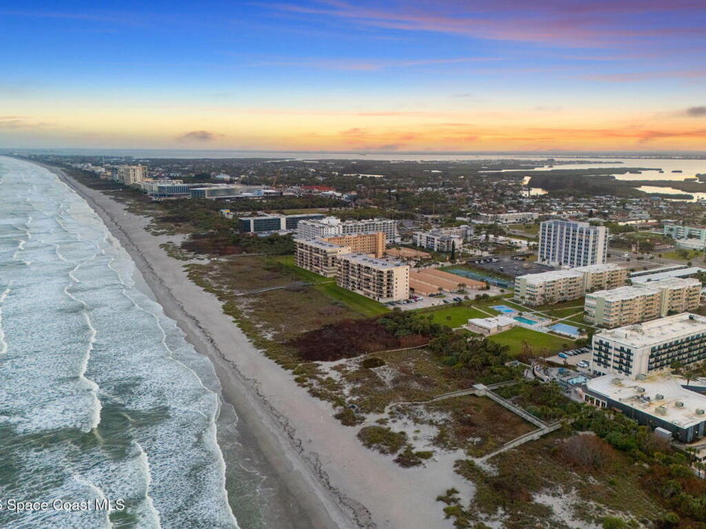 2020 N Atlantic Avenue, Cocoa Beach, FL 32931