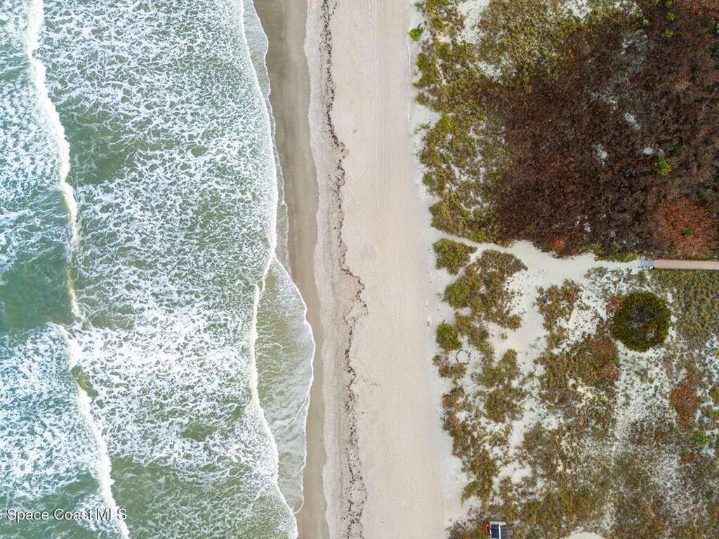 2020 N Atlantic Avenue, Cocoa Beach, FL 32931