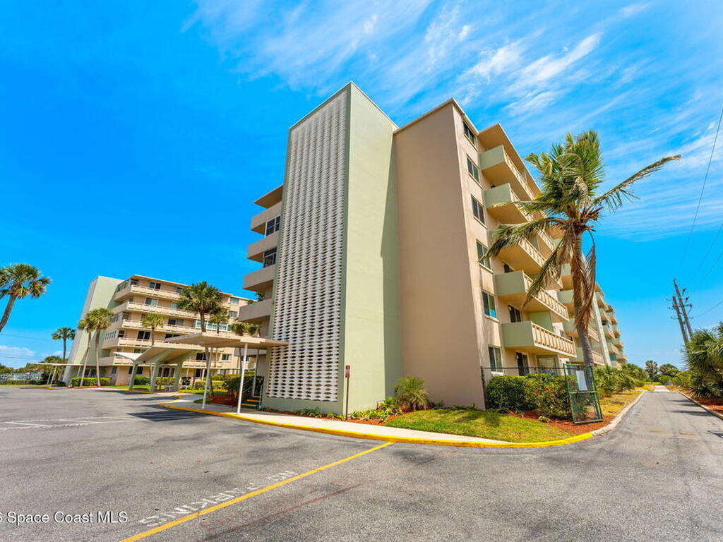 2020 N Atlantic Avenue, Cocoa Beach, FL 32931