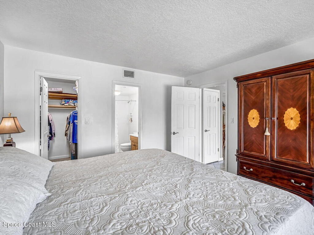 1595 N Atlantic Avenue, Cocoa Beach, FL 32931