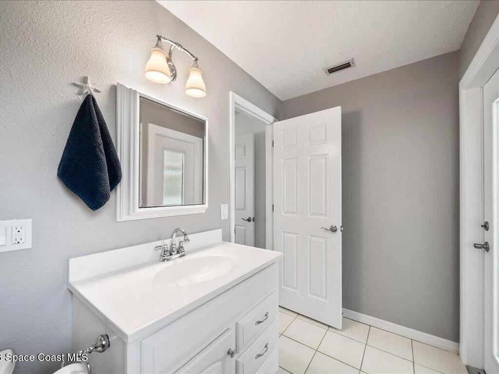 335 Wilson Avenue, Satellite Beach, FL 32937