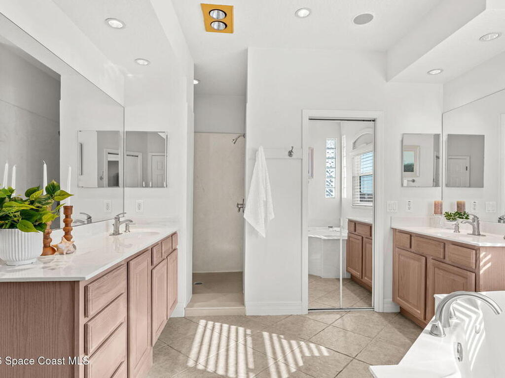 618 Manatee Bay Drive, Cape Canaveral, FL 32920