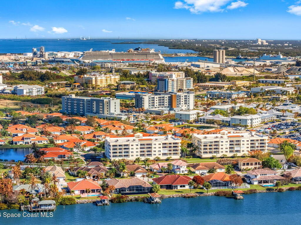 618 Manatee Bay Drive, Cape Canaveral, FL 32920