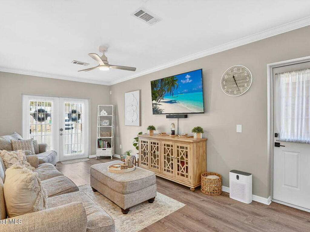 425 Via Valencia Court, Merritt Island, FL 32953