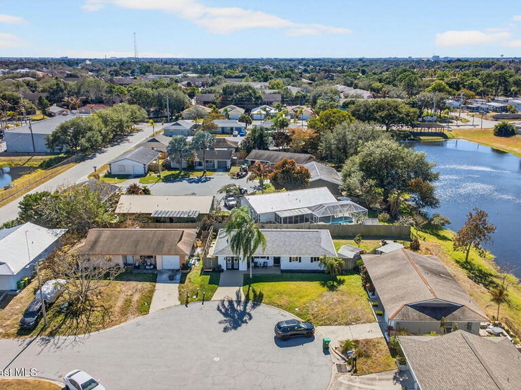 425 Via Valencia Court, Merritt Island, FL 32953
