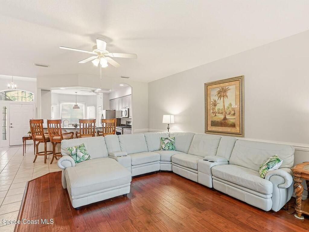 1825 Ficus Point Drive, Melbourne, FL 32940