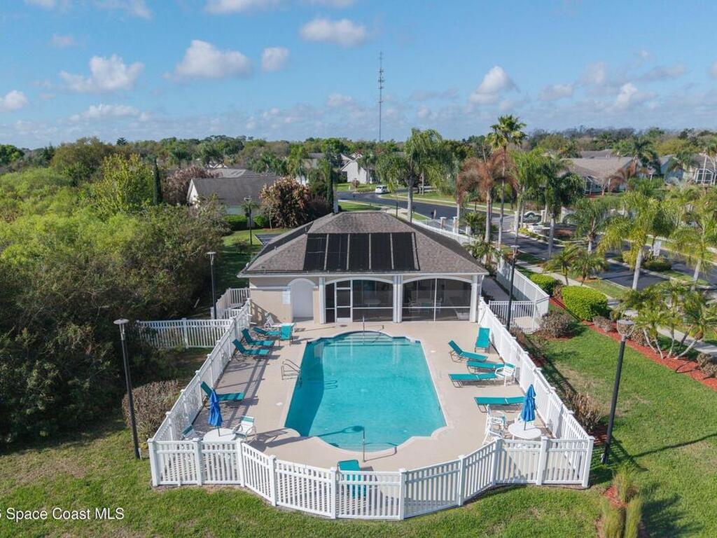 1825 Ficus Point Drive, Melbourne, FL 32940