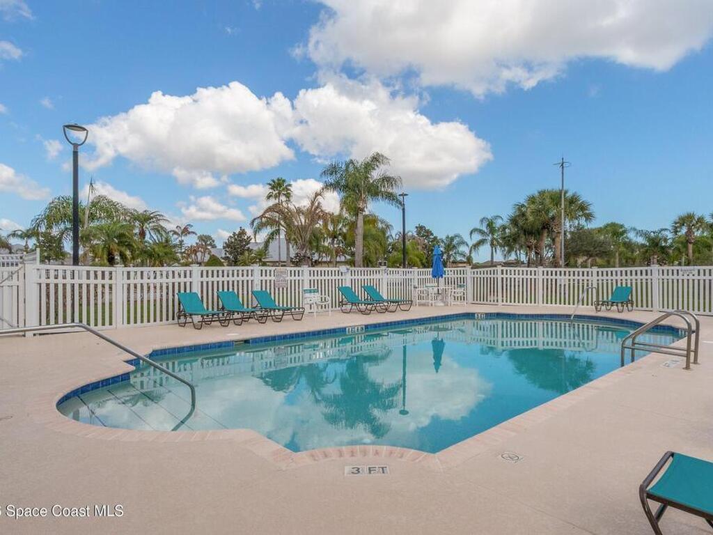 1825 Ficus Point Drive, Melbourne, FL 32940