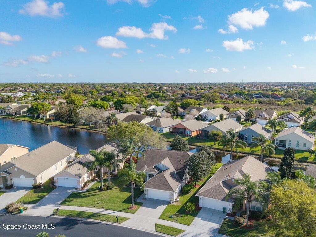 1825 Ficus Point Drive, Melbourne, FL 32940