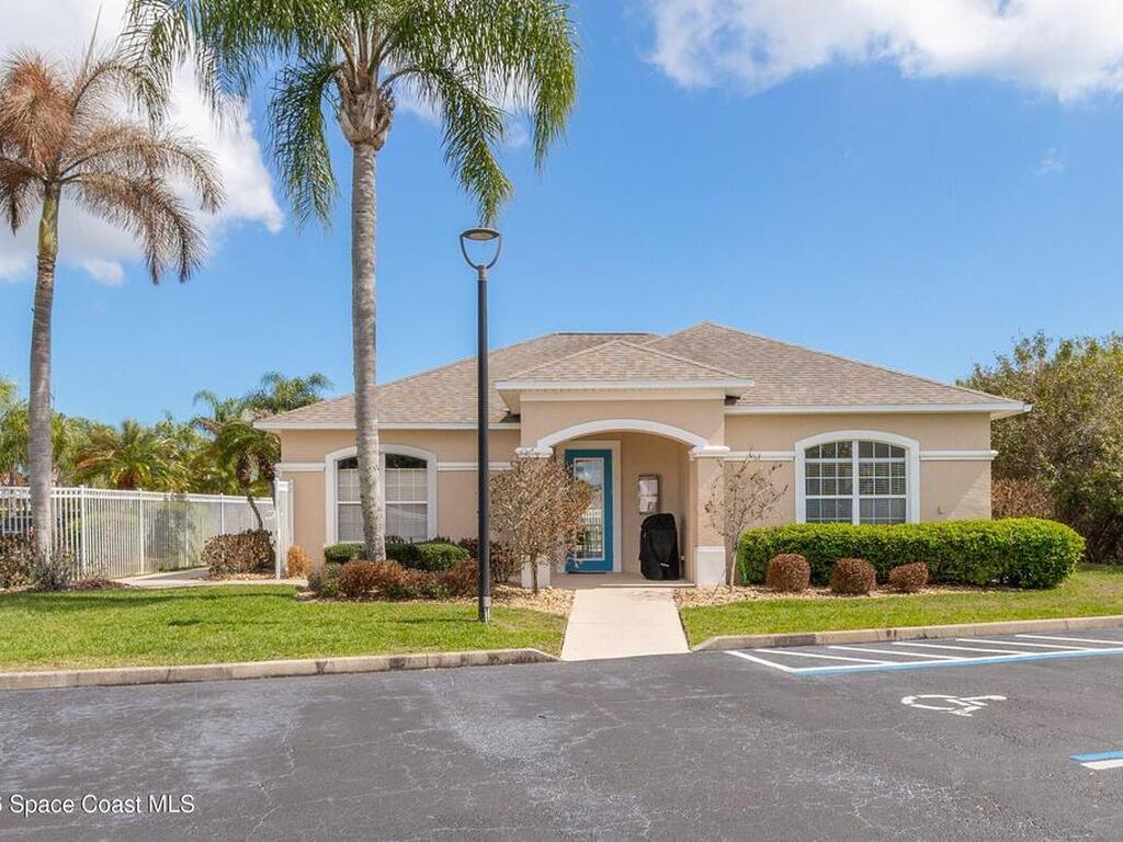 1825 Ficus Point Drive, Melbourne, FL 32940
