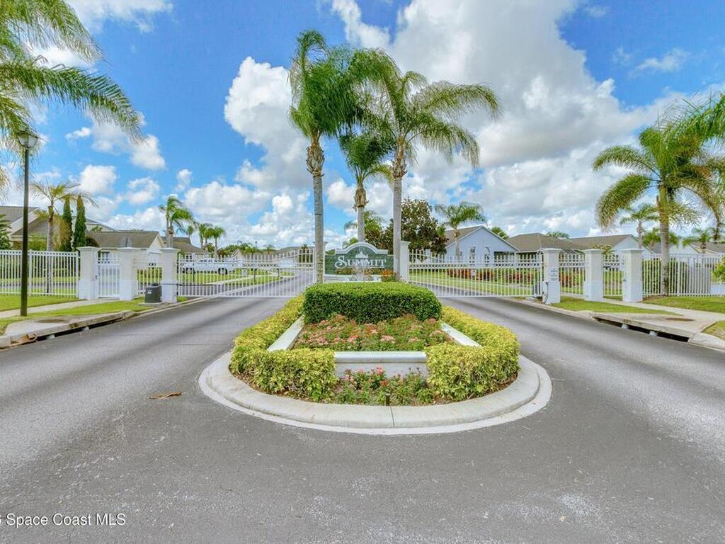 1825 Ficus Point Drive, Melbourne, FL 32940