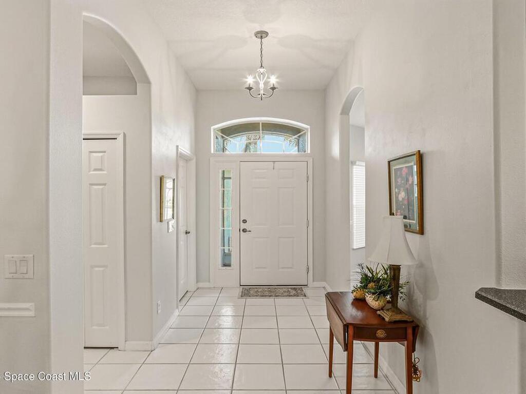 1825 Ficus Point Drive, Melbourne, FL 32940