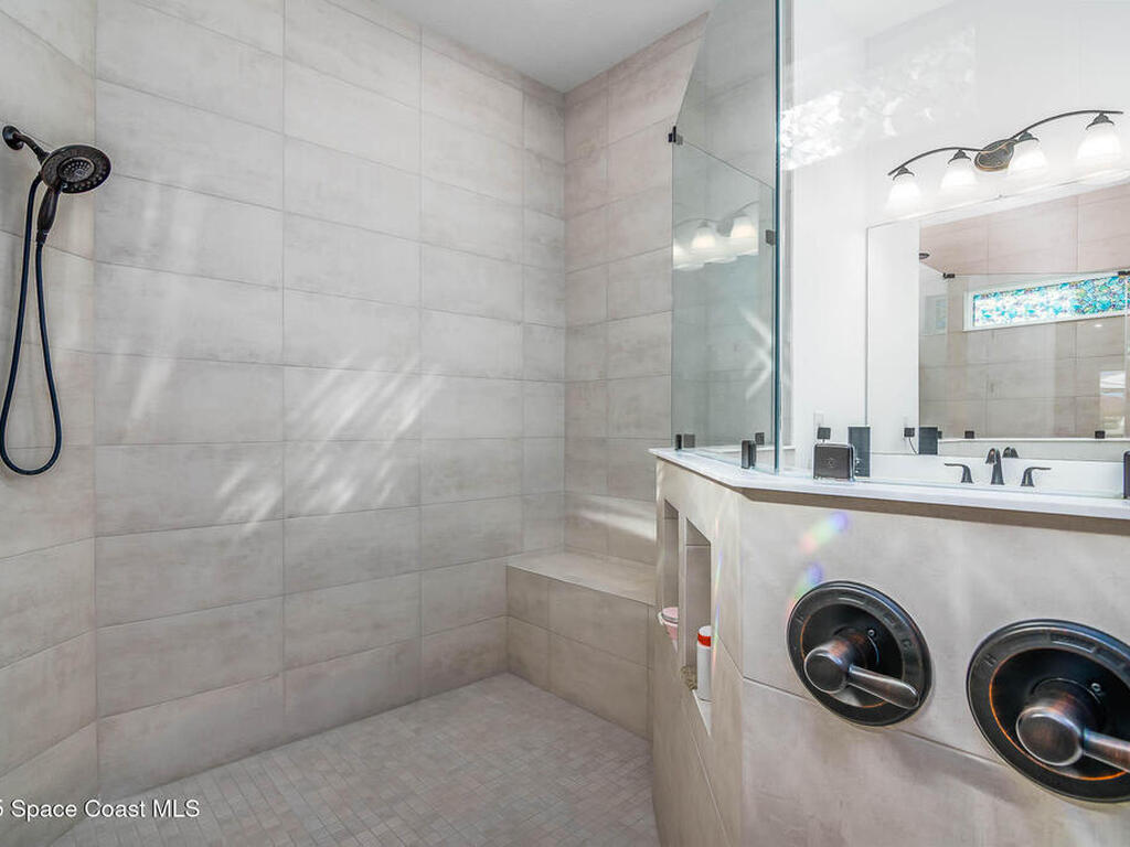 8165 Lyside Drive, Melbourne, FL 32940