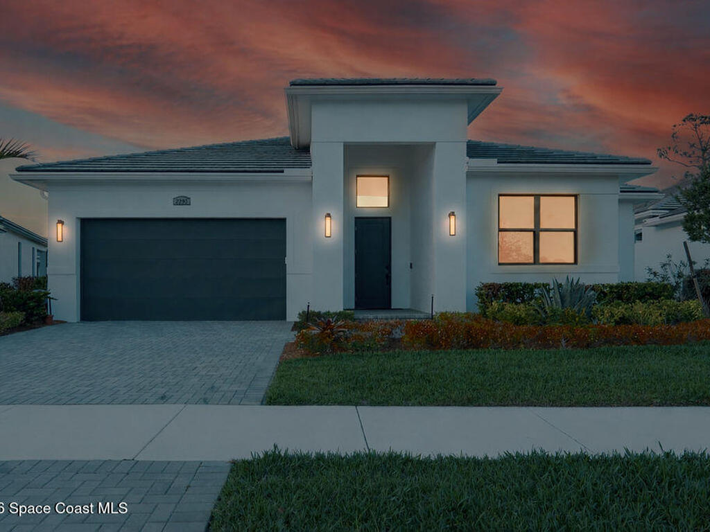 2293 SE Canopy Cove Lane, Port St. Lucie, FL 34984