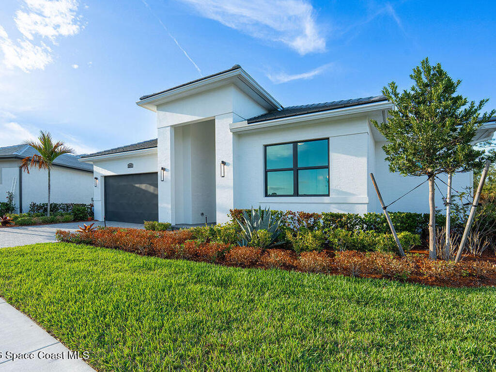 2293 SE Canopy Cove Lane, Port St. Lucie, FL 34984