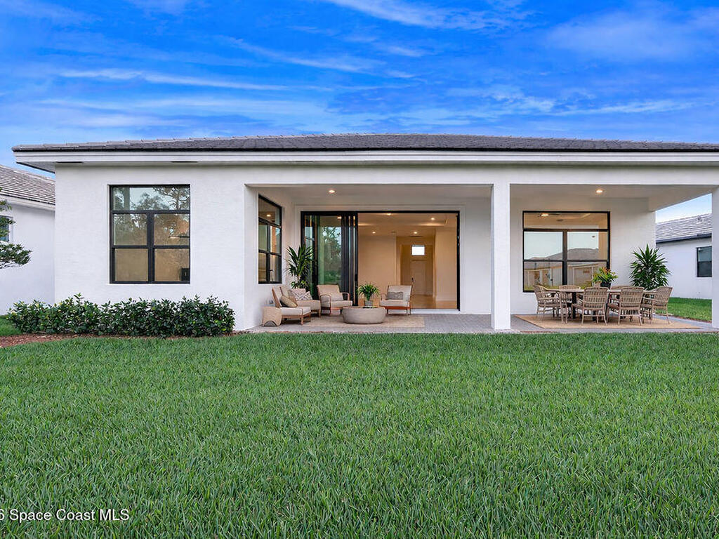 2293 SE Canopy Cove Lane, Port St. Lucie, FL 34984