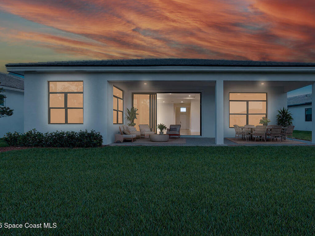 2293 SE Canopy Cove Lane, Port St. Lucie, FL 34984