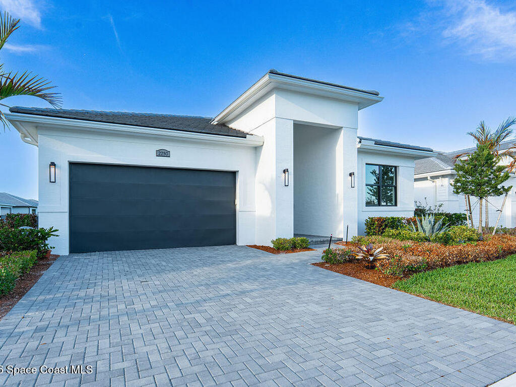 2293 SE Canopy Cove Lane, Port St. Lucie, FL 34984