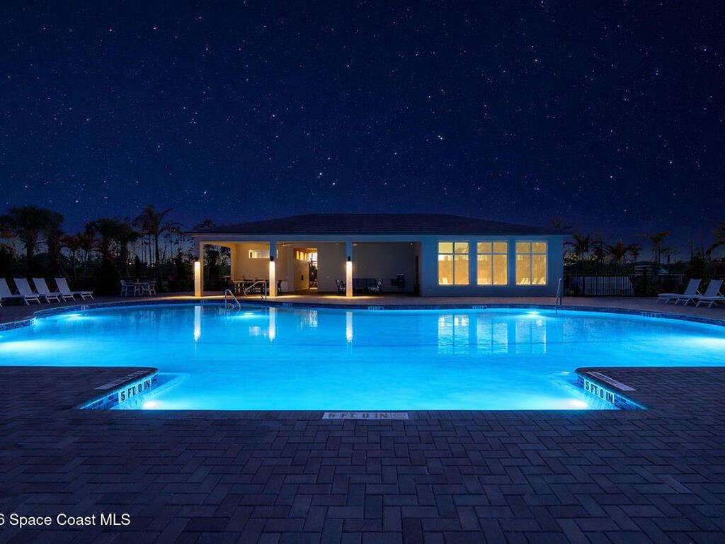 2293 SE Canopy Cove Lane, Port St. Lucie, FL 34984