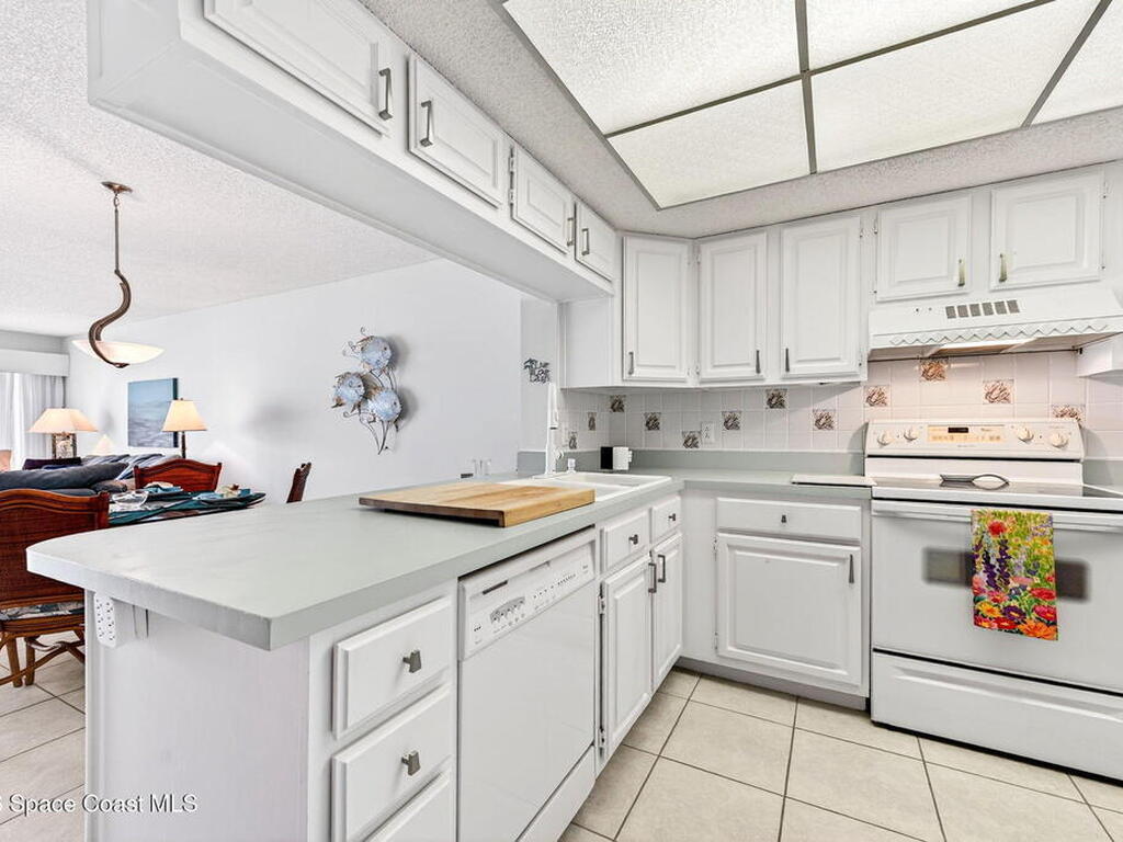 55 N 4th Street, Cocoa Beach, FL 32931