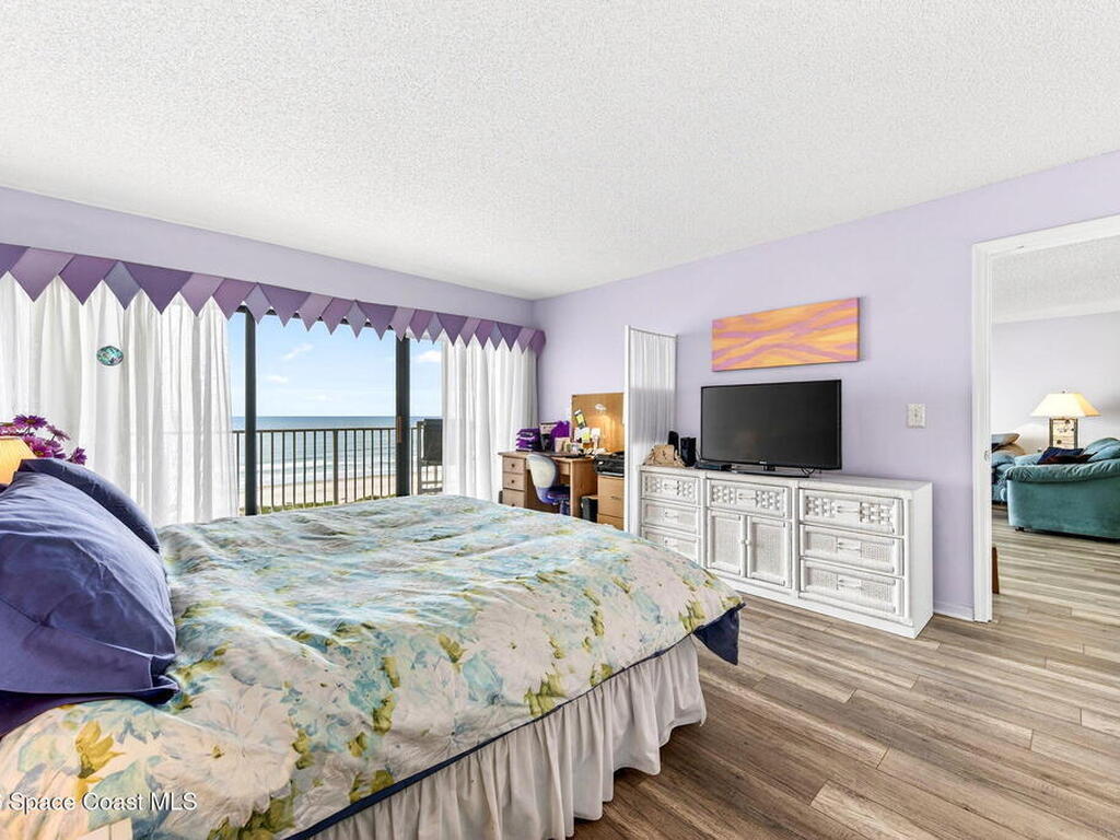 55 N 4th Street, Cocoa Beach, FL 32931