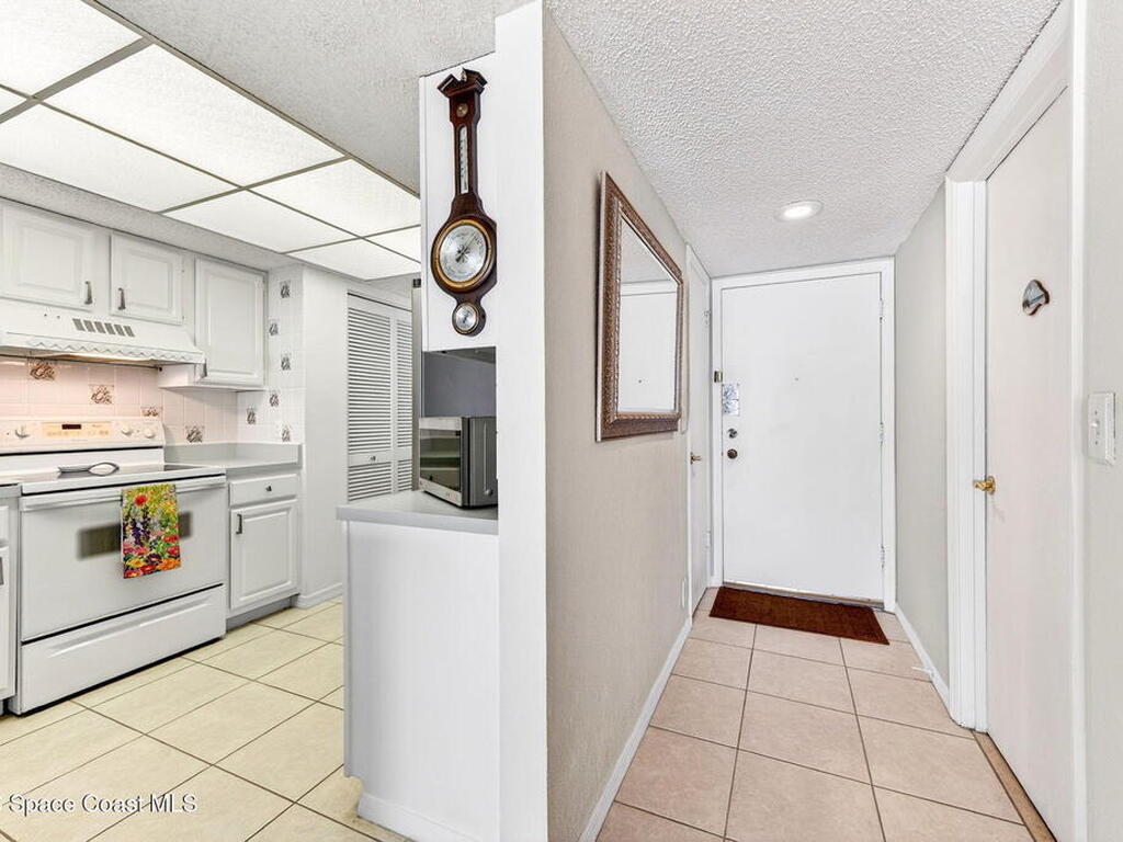 55 N 4th Street, Cocoa Beach, FL 32931