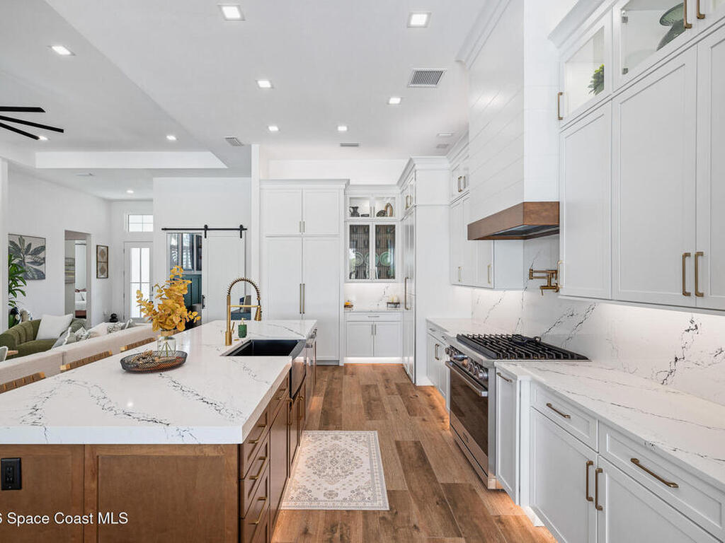 8350 Waxwing Cr Circle, Melbourne, FL 32940