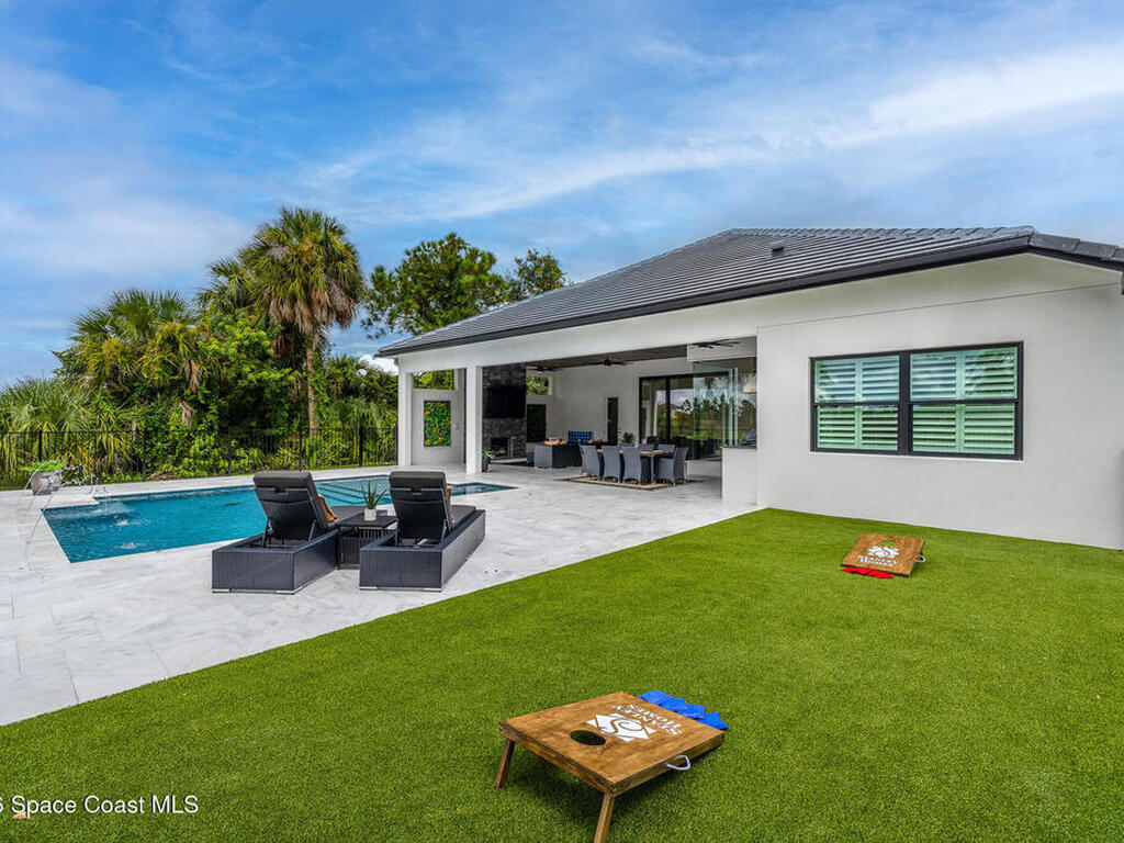 8350 Waxwing Cr Circle, Melbourne, FL 32940