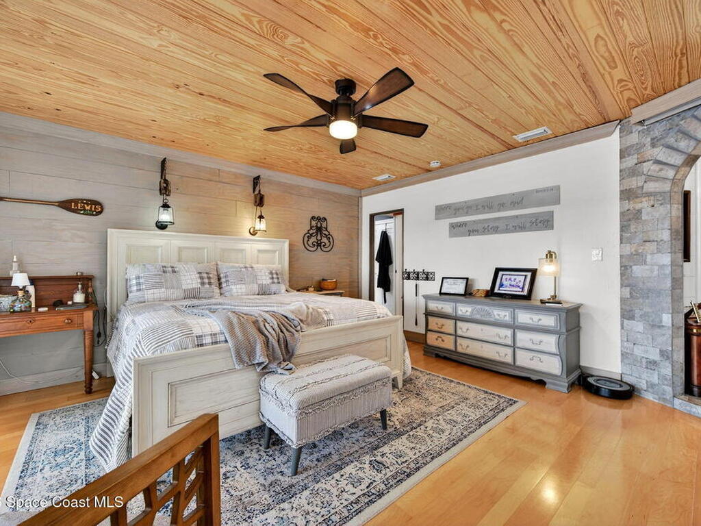 405 S Banana River Boulevard, Cocoa Beach, FL 32931