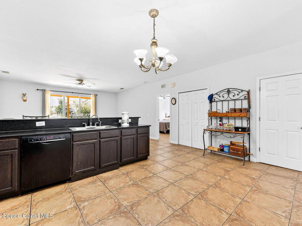 4021 Caparosa Circle, Melbourne, FL 32940