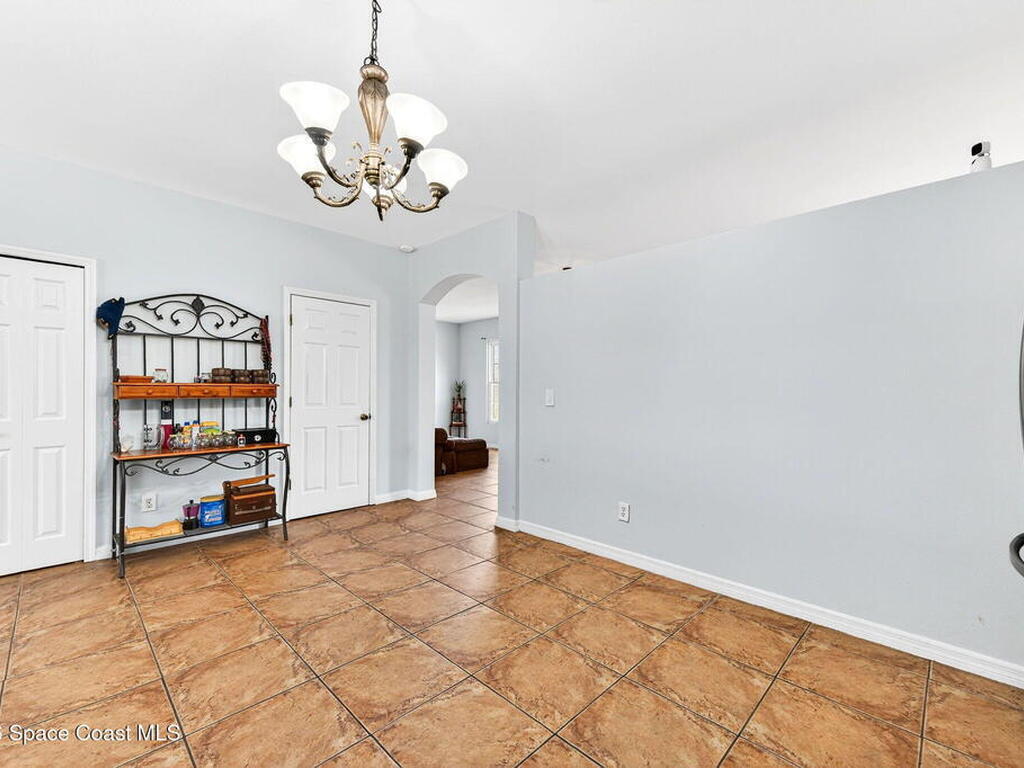 4021 Caparosa Circle, Melbourne, FL 32940