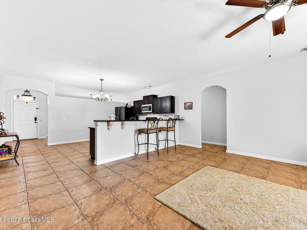 4021 Caparosa Circle, Melbourne, FL 32940