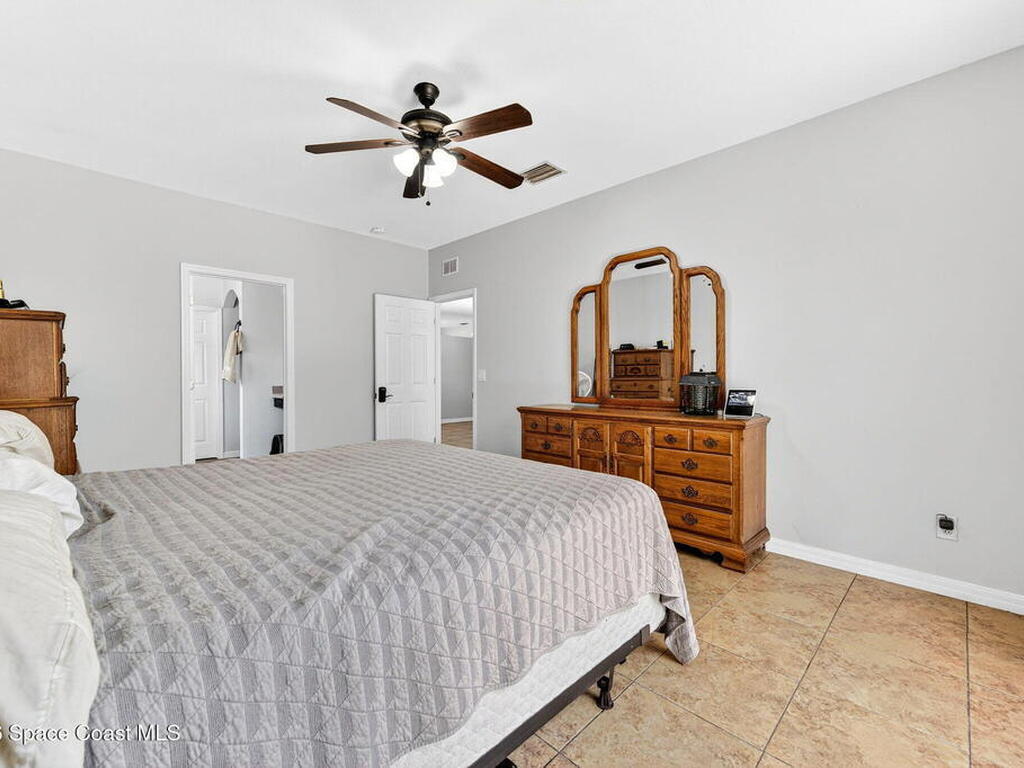 4021 Caparosa Circle, Melbourne, FL 32940