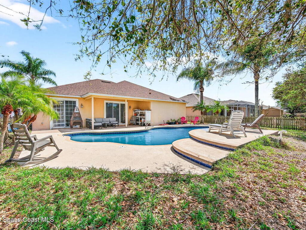 4021 Caparosa Circle, Melbourne, FL 32940
