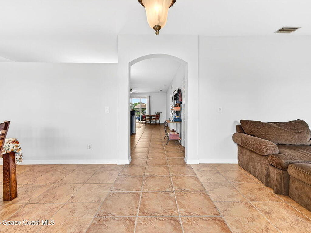 4021 Caparosa Circle, Melbourne, FL 32940