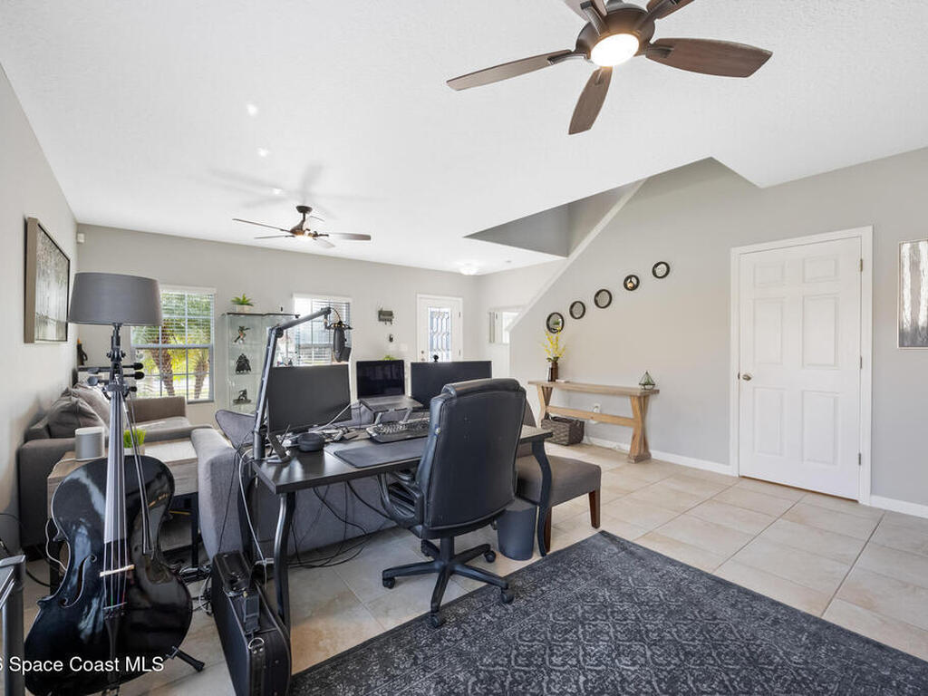 2347 Snapdragon Drive, Palm Bay, FL 32907
