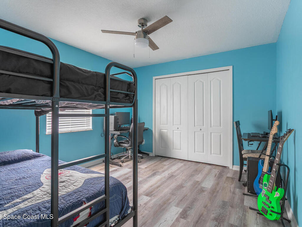 4920 48th Place, Vero Beach, FL 32967