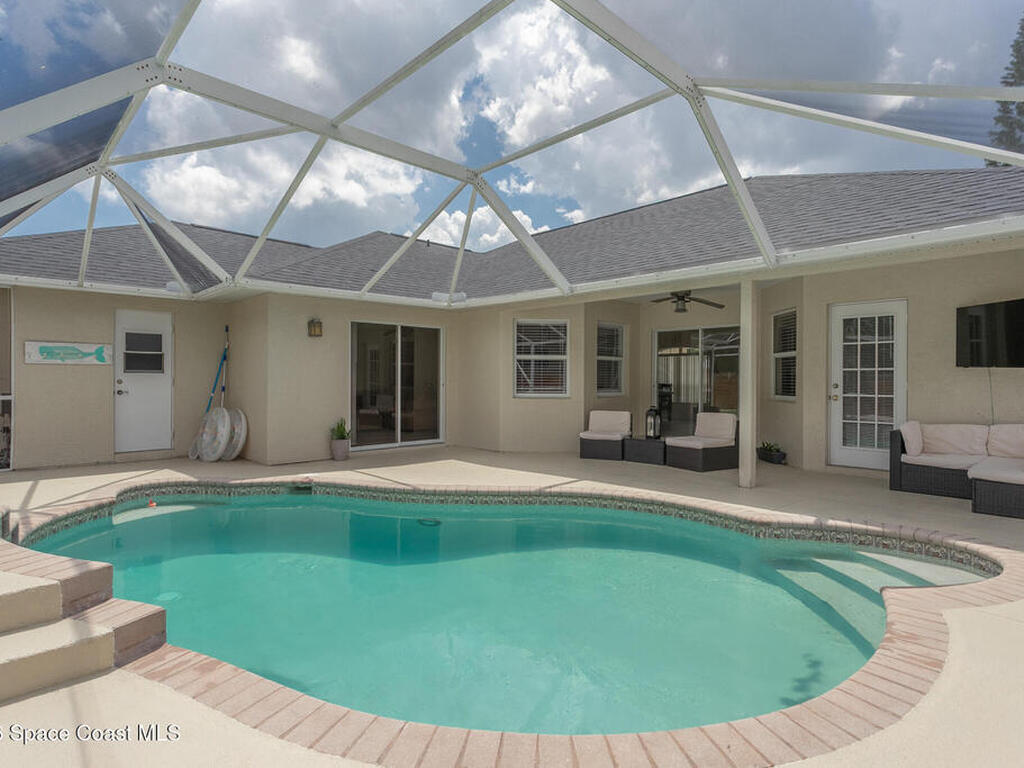 4920 48th Place, Vero Beach, FL 32967
