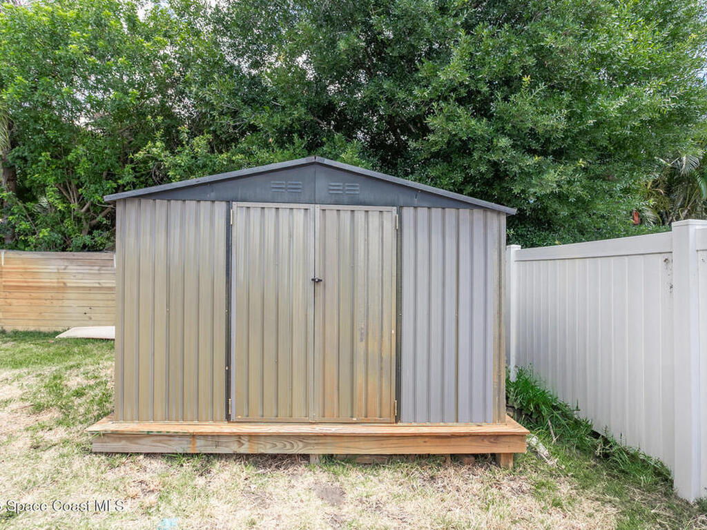 4920 48th Place, Vero Beach, FL 32967