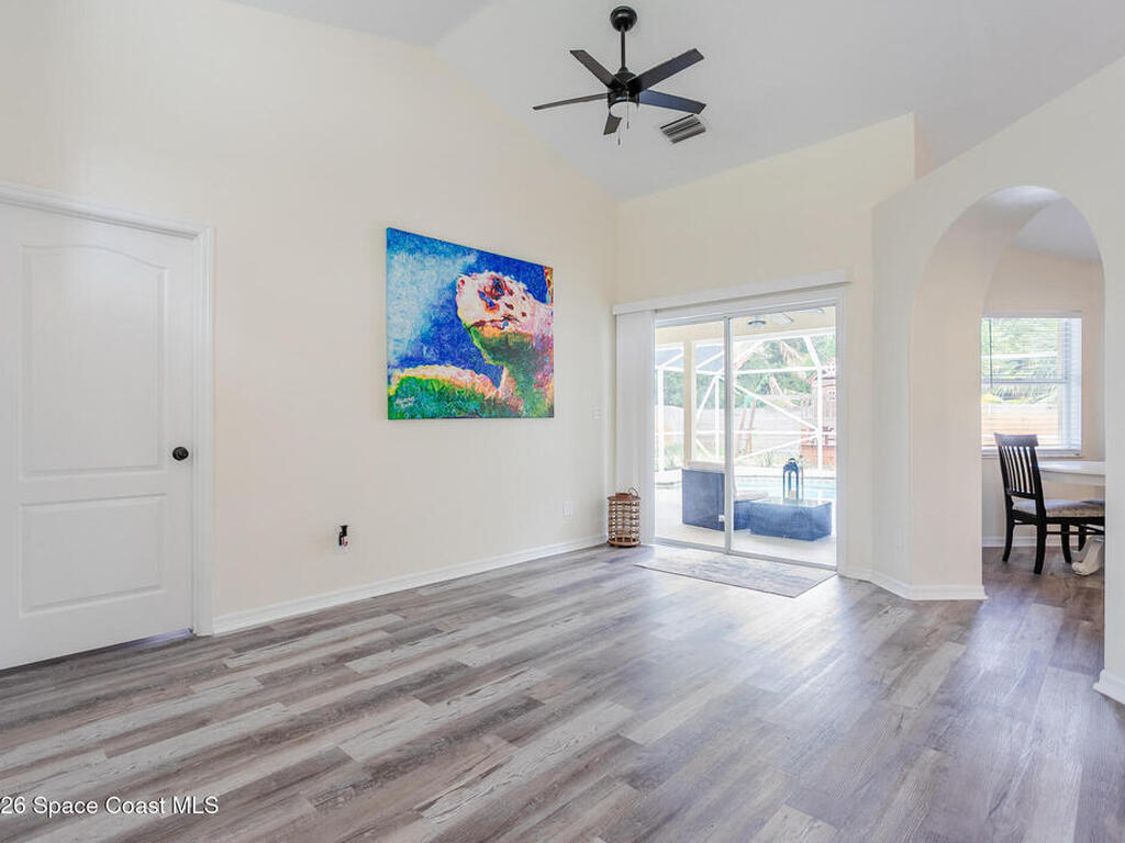 4920 48th Place, Vero Beach, FL 32967