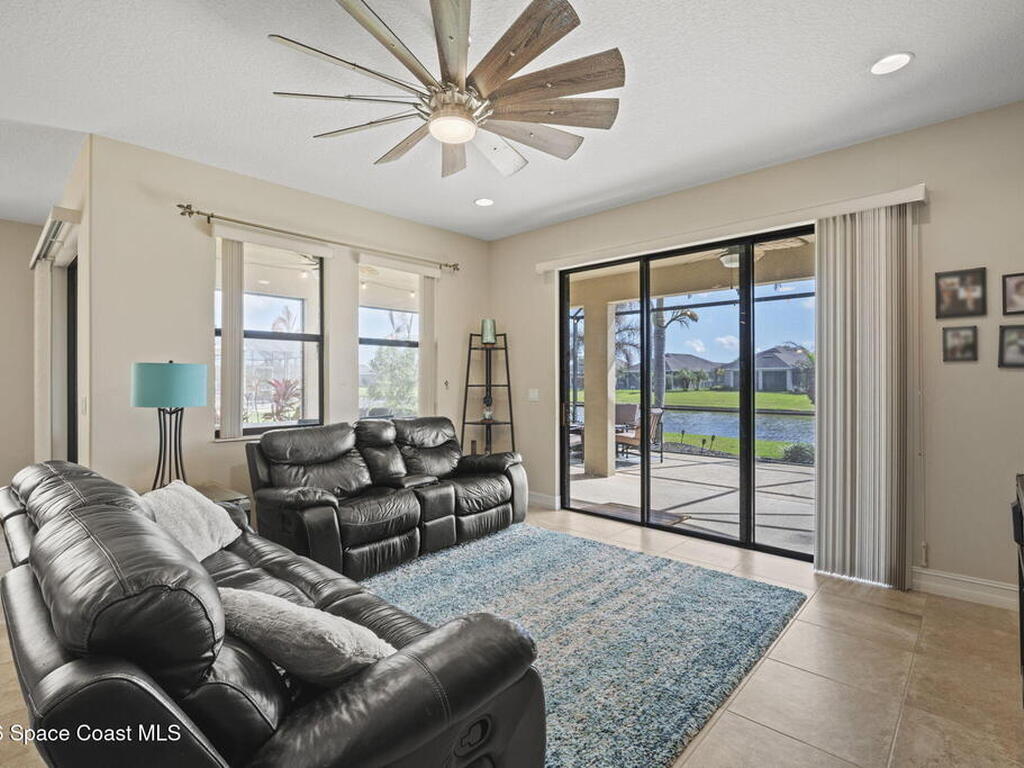 8001 Strom Park Drive, Melbourne, FL 32940