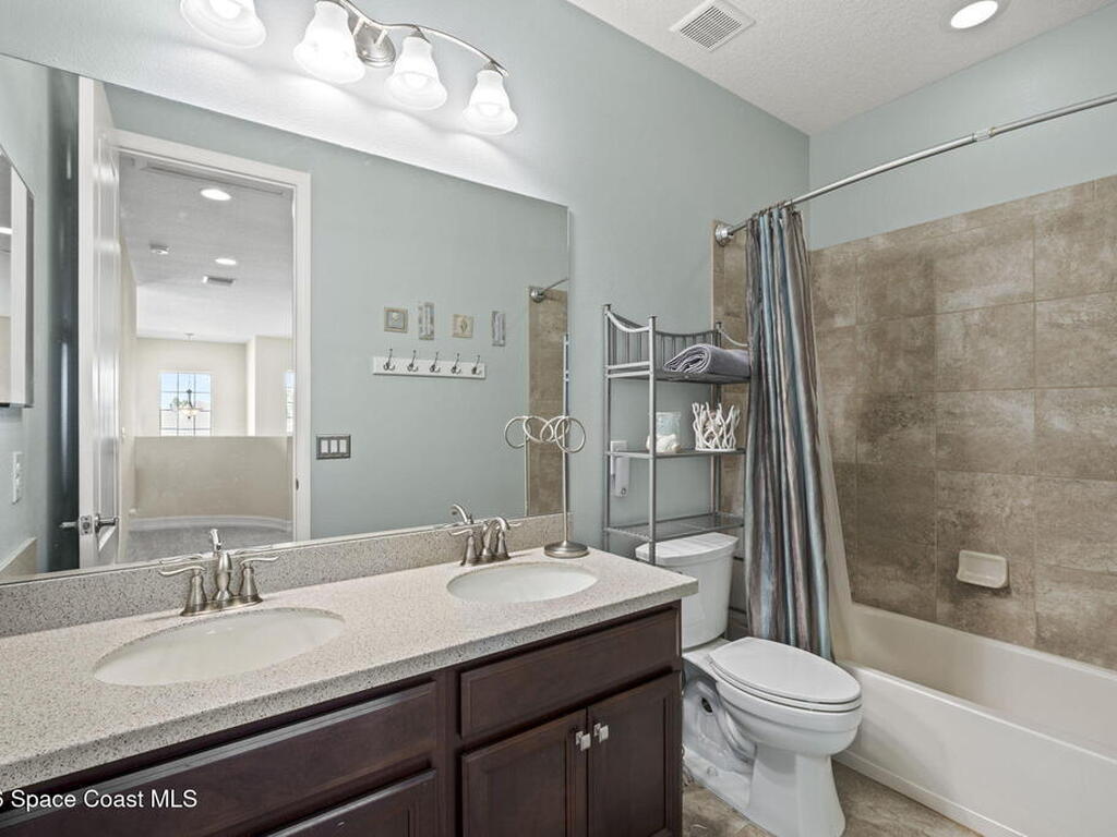 8001 Strom Park Drive, Melbourne, FL 32940