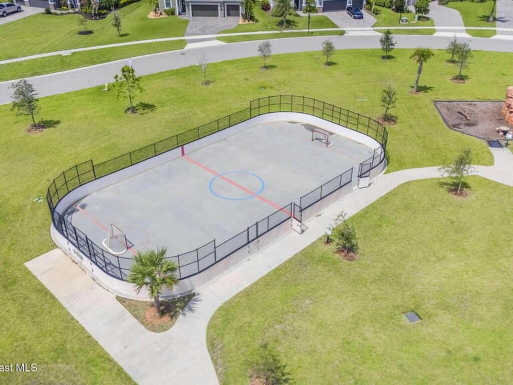 8001 Strom Park Drive, Melbourne, FL 32940
