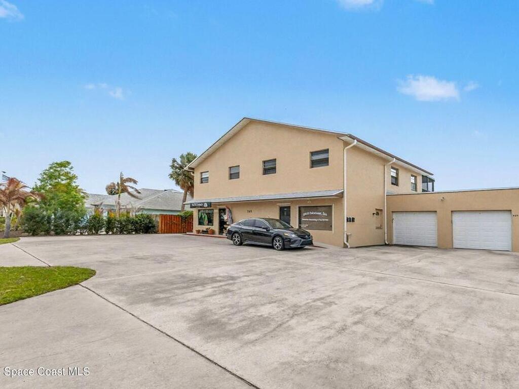 565 Jackson Avenue, Satellite Beach, FL 32937