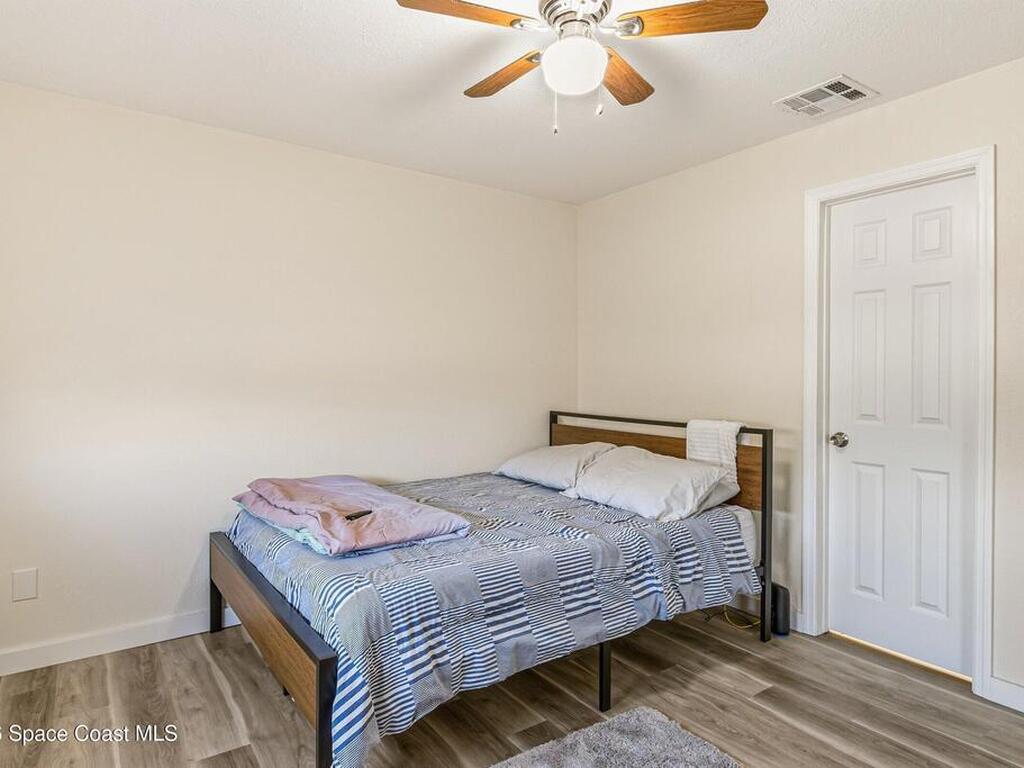 565 Jackson Avenue, Satellite Beach, FL 32937